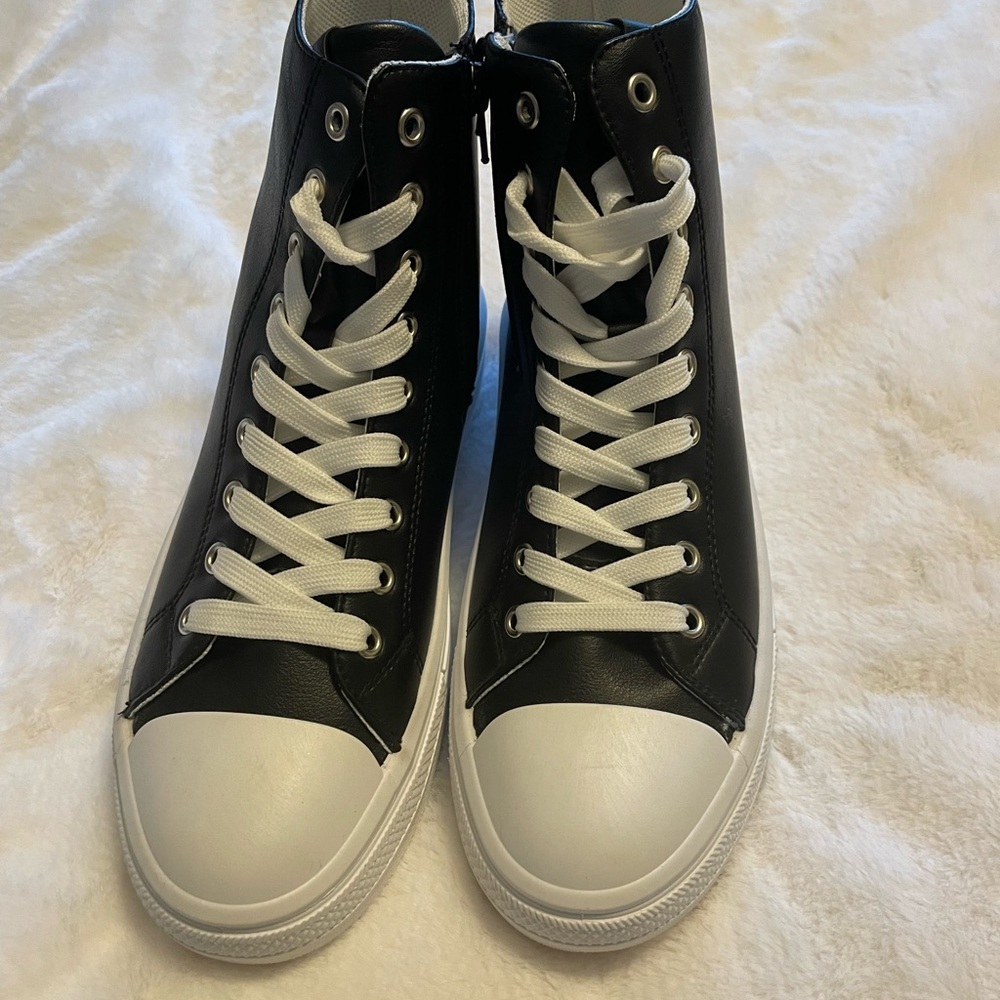 Level 8 zip up sneakers. Converse like - Brand new, never worn